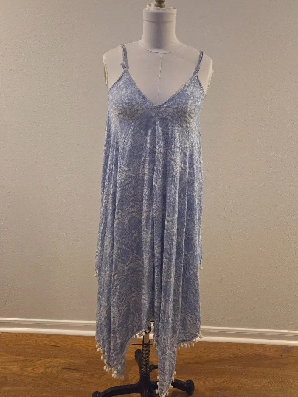 Blue & White Printed Boho Handkerchief Hem Dress Size Large